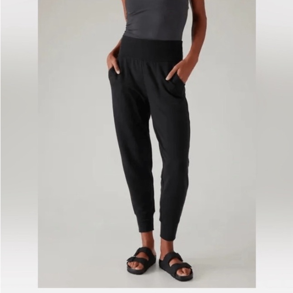 ATHLETA Black Coastal Luxe Ankle Length Joggers Woman’s Size‎ 3X